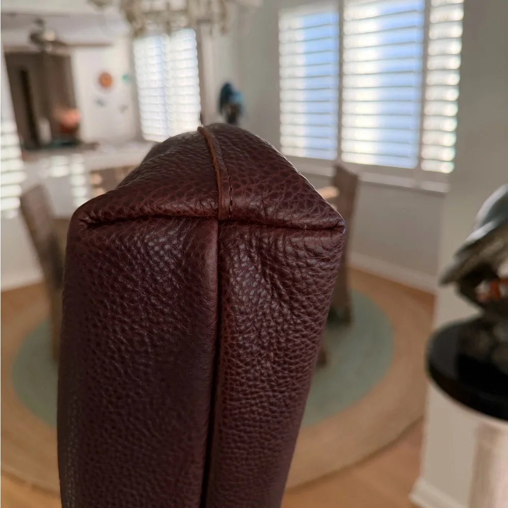 Portland Leather Mini Tote Bag with Crossbody Strap - Picture 3 of 8